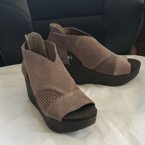 Taupe suede wedges.